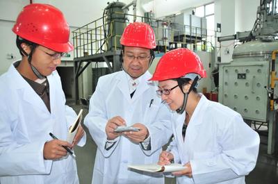 楊斌教授帶領(lǐng)的冶金工程教師團(tuán)隊(duì)入選全國(guó)高校黃大年式教師團(tuán)隊(duì)